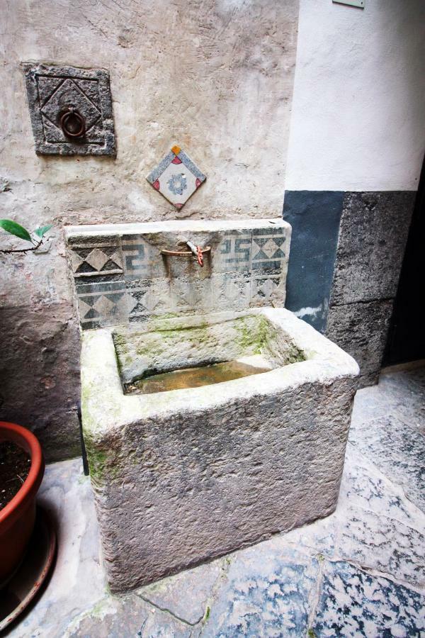 Ferienwohnung La Casina Di Promised Land Napoli Exterior foto